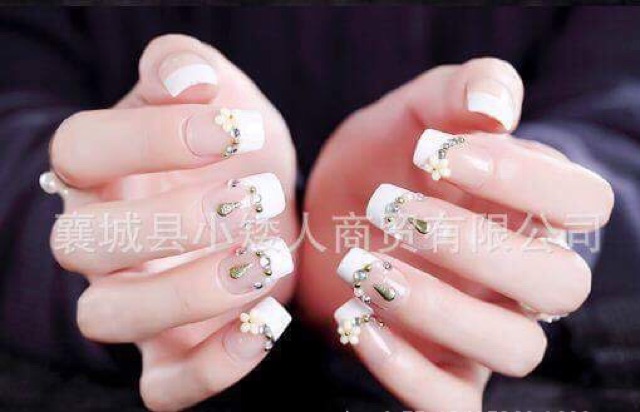 Nails giả cao cấp giá rẻ tại TPHCM 