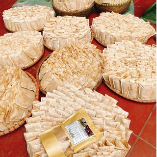 LÁ TẮM DÂN TỘC DAO ĐỎ SAU SINH
