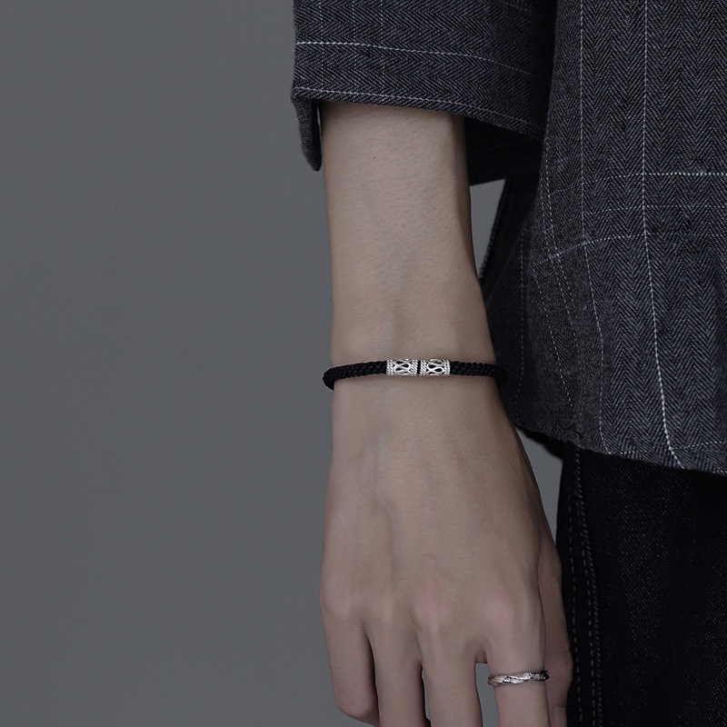 Vòng Tay Nam Lắc Tay Unisex Clancy Thời Trang Vòng Tay Nam Nữ Basic Màu Đen Chất Liệu Bền Bỉ Kratos