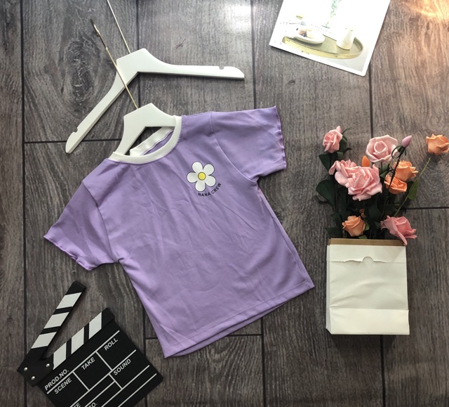 Áo croptop hoa cúc
