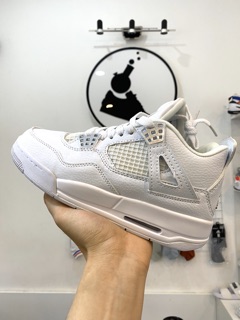 N Jordan 4 white