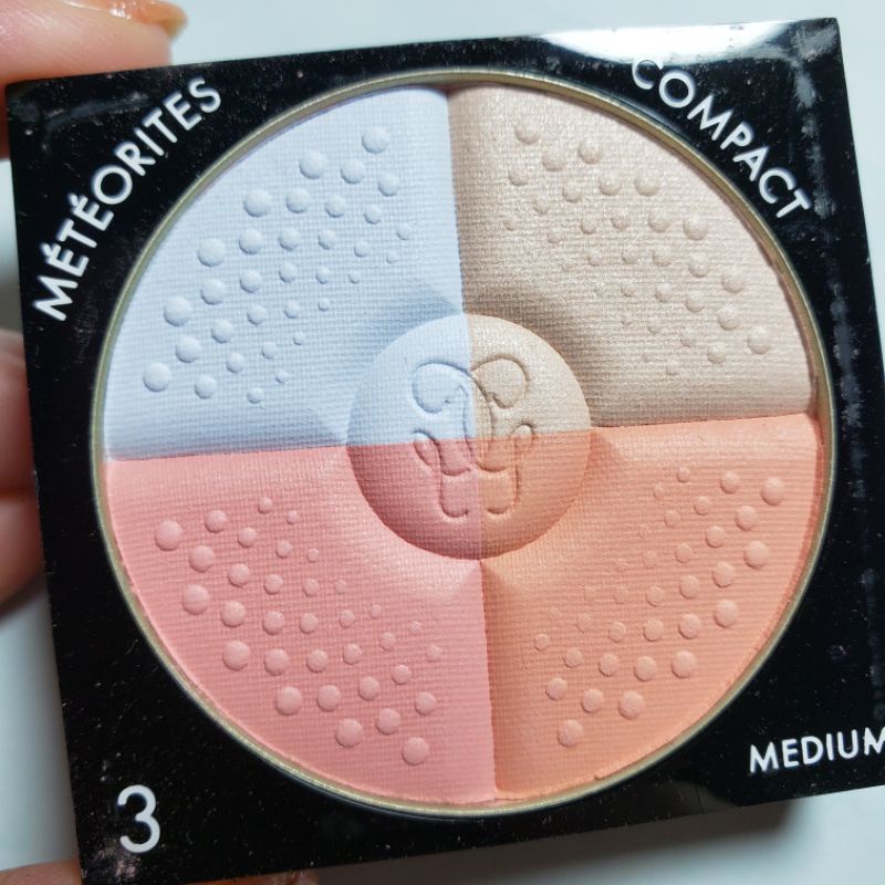 phấn phủ Guerlain meteorites compact màu 03 medium | BigBuy360 - bigbuy360.vn
