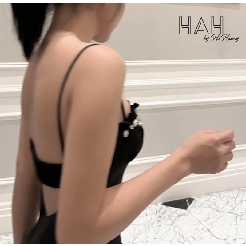 Váy Hai Dây Đính Đá Sang Chảnh