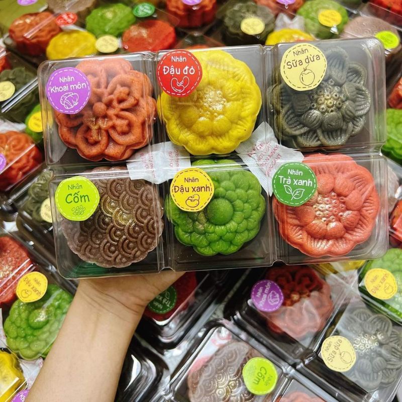 Set 6 chiếc bánh trung thu lục vị không chất bảo quản đảm bảo vệ sinh an toàn thực phẩm