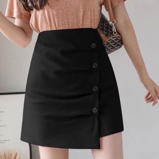 Chân váy chữ a phối nút trẻ trung | BigBuy360 - bigbuy360.vn