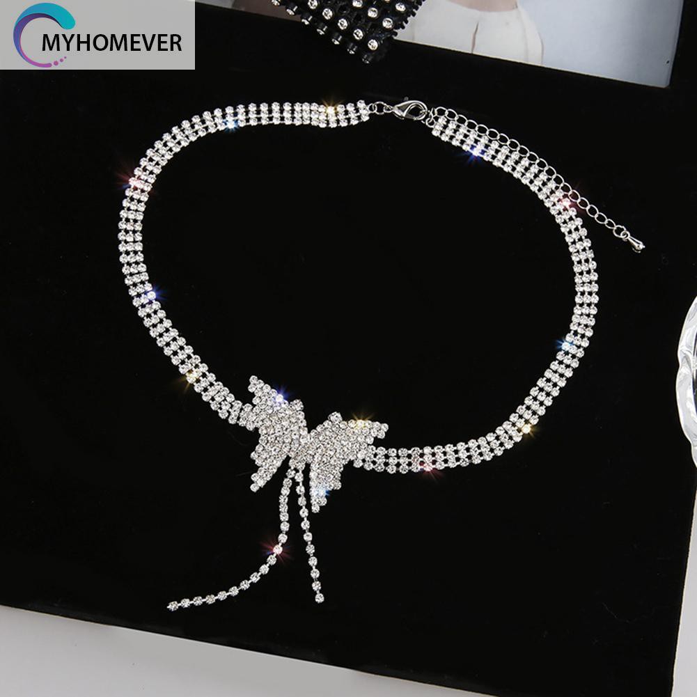 Vòng cổ choker mặt hình bướm đính kim cương giả dạng tua rua thanh lịch