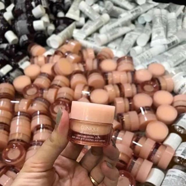 Kem dưỡng mắt clinique