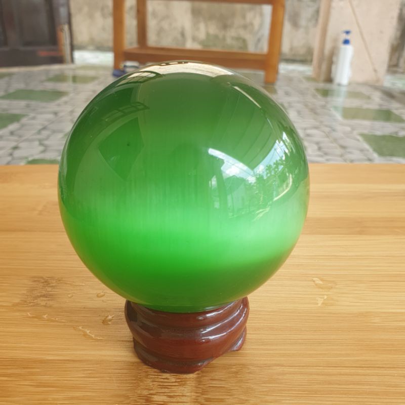 Bi cầu phong thủy đá mắt mèo size trung để bàn