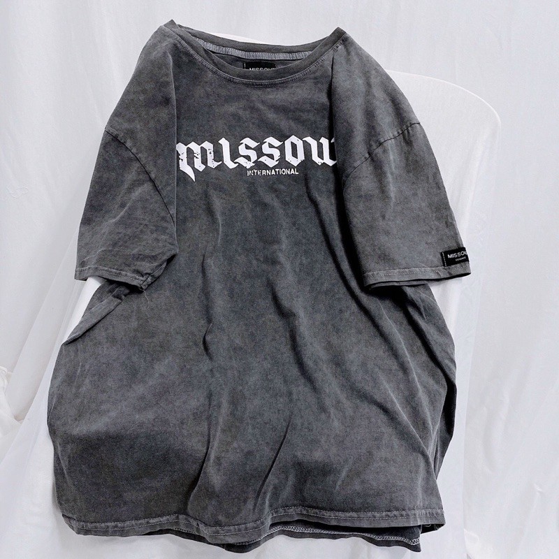 Áo thun tay lỡ Miss out unisex