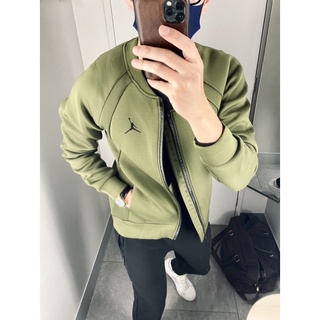 Khoác Bomber Nỉ Xốp Xanh Lá Trơn