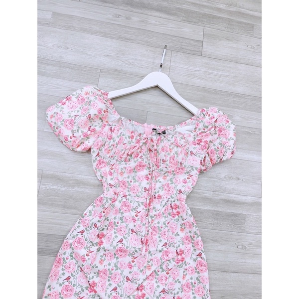 Váy hoa hồng cup ngực li rúm tay phồng