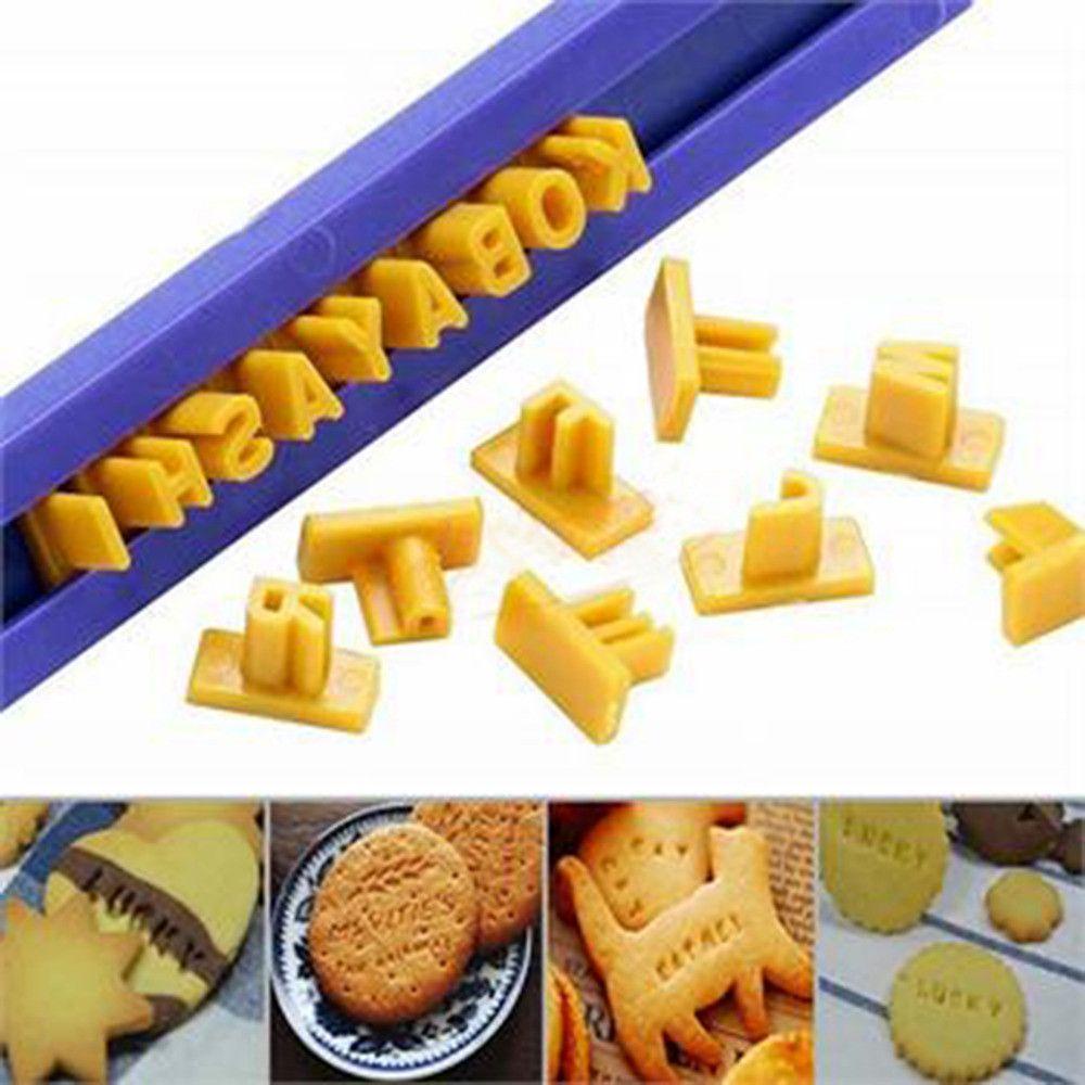 Khuôn Cắt Bánh Quy Hình Chữ Cái &amp; Số