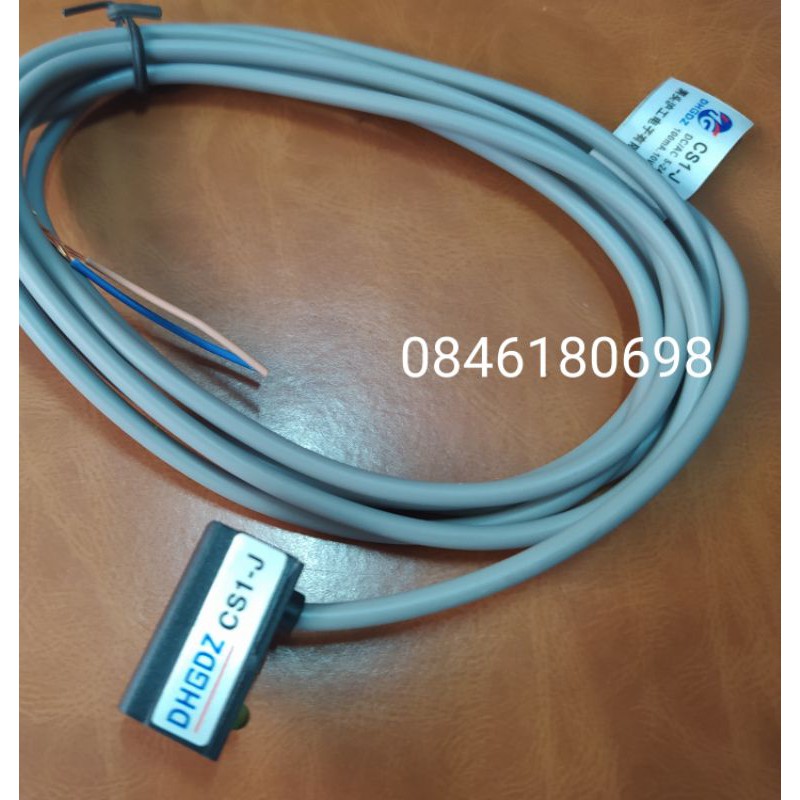 Cảm biến từ CS1-J