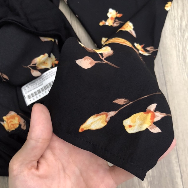 Bodysuit Chiffon Wrap Tay Dài Hoa Vàng F21 | BigBuy360 - bigbuy360.vn