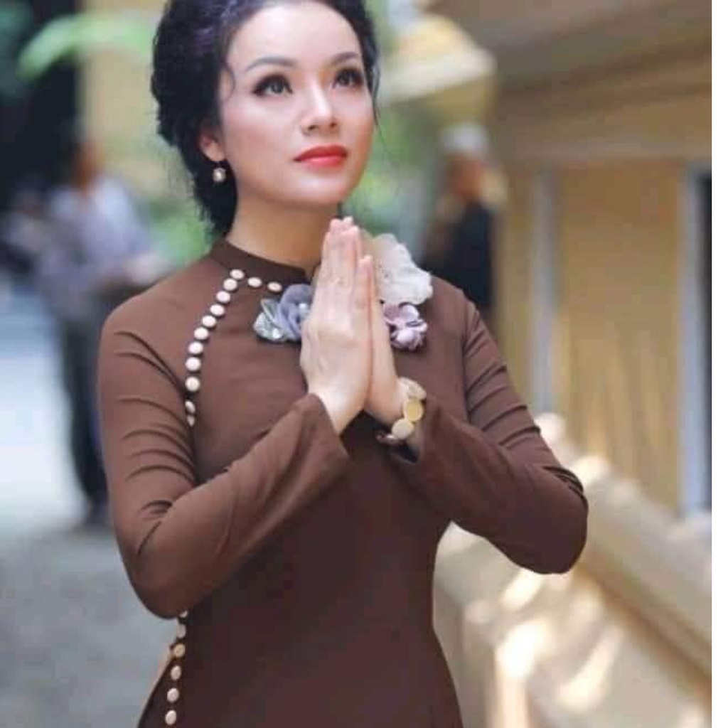 Áo dài may sẵn 4 tà, áo dài đi chùa mầu nâu