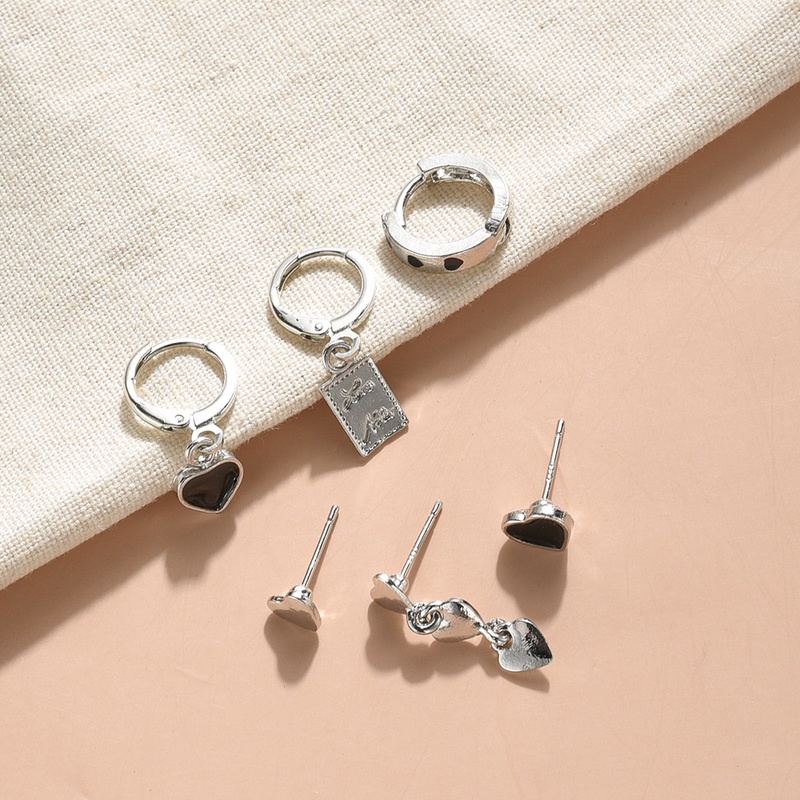 Khuyên Tai Hình Trái Tim Phong Cách Hàn Quốc Đơn Giản Cho Nữ