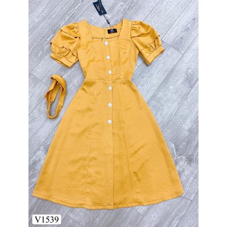 Đầm Váy lụa vàng cổ vuông V1539
