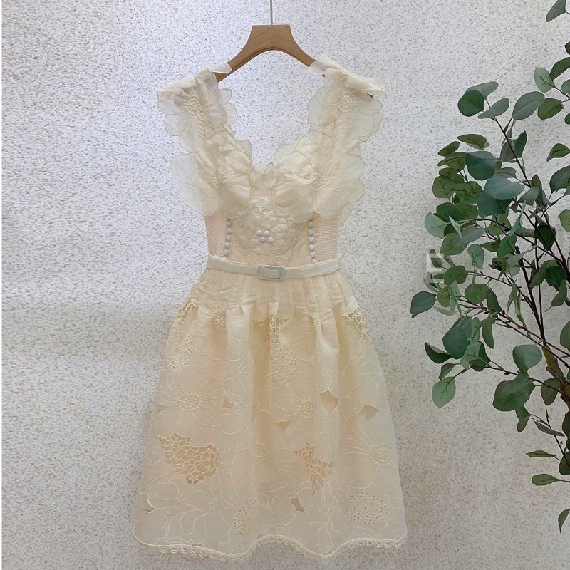Đầm ren chuẩn hãng bao xịn kèm belt