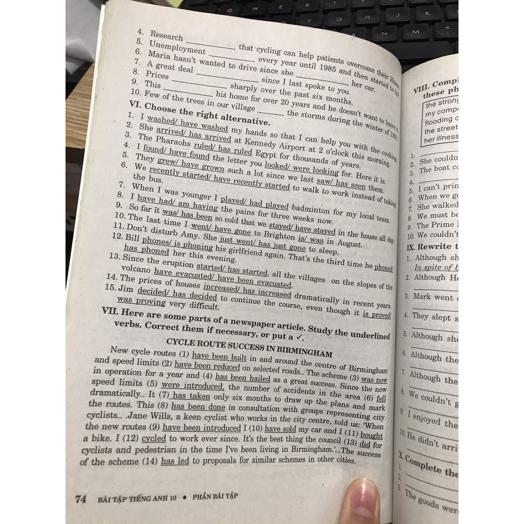 Sách - Bài tập tiếng anh 10 có đáp án ( Chỉnh lý và bổ sung tái bản năm 2015 )