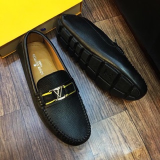 Giày lười LV