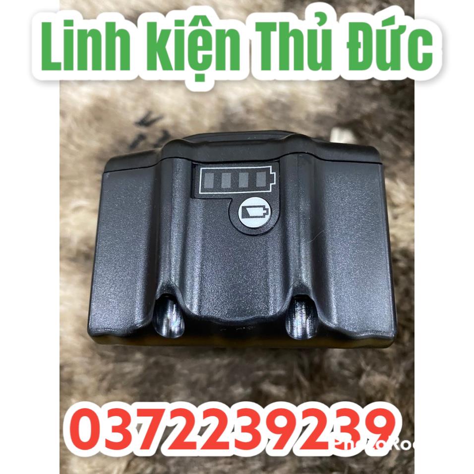 Lktd BN. Vỏ mạch Makita 5s-2p 18V 8AH cell 21700 , Led báo pin, nhận sạc zin và có tem đáy.