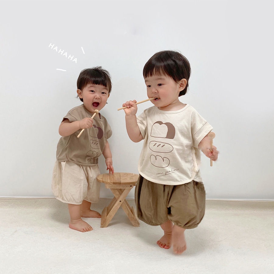 Set Áo Thun Tay Ngắn + Quần short Dáng Rộng Thiết Kế Đơn Giản Thời Trang Cho Bé
