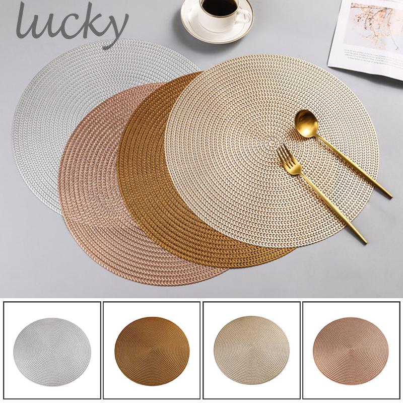 Tấm trải bàn ăn hình tròn kích thước 38cm tiện dụng