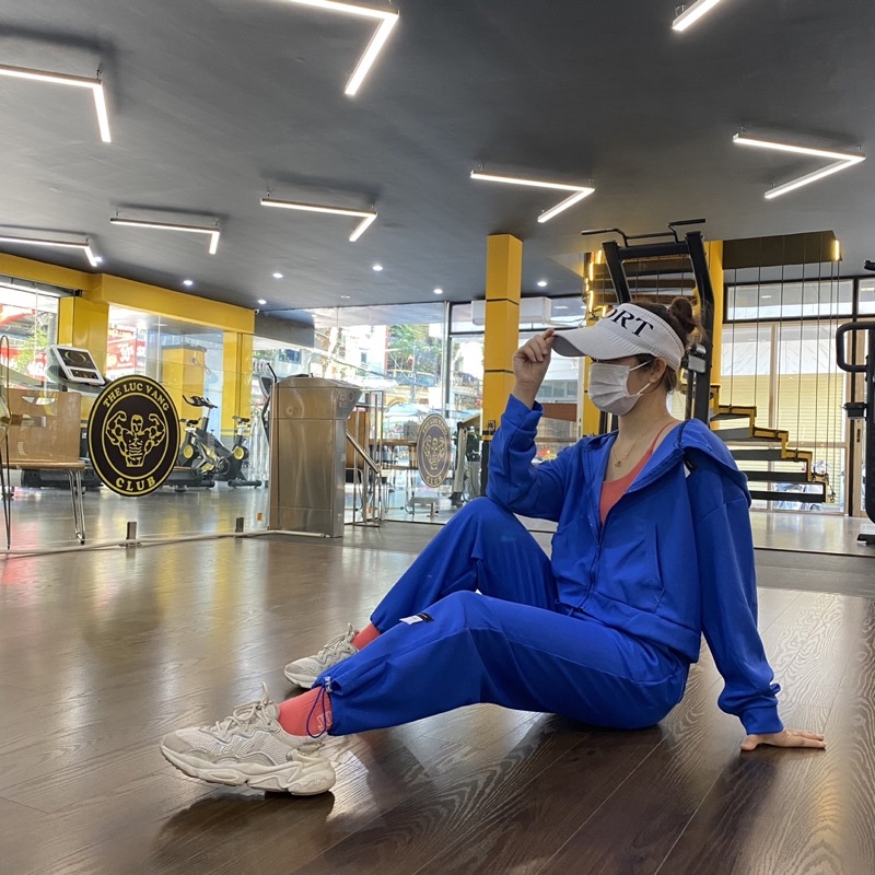 [HTSHOP]-Bộ đồ thể thao nữ mùa thu đông 2022 áo khoác ngắn có mũ quần dài bo ống