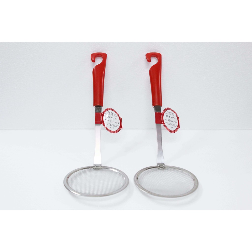 Dụng cụ hớt váng mỡ  inox KAI (cán đỏ)
