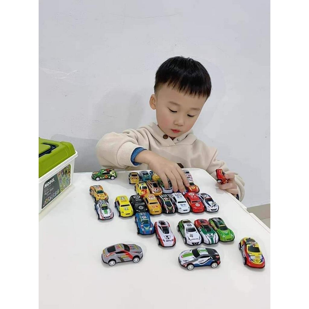 Thùng 30 Ô Tô Đồ Chơi Cho Bé, Set 30 Xe Đua Chạy Đà Cót Chất Liệu Hợp Kim, Nhựa ABS - Tặng Kèm Thùng Nhựa