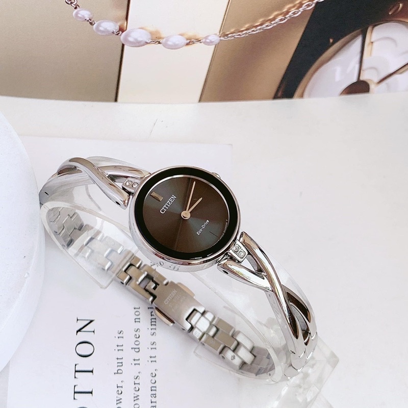 Đồng hồ nữ Citizen dây thép không gỉ, kích thước 23mm