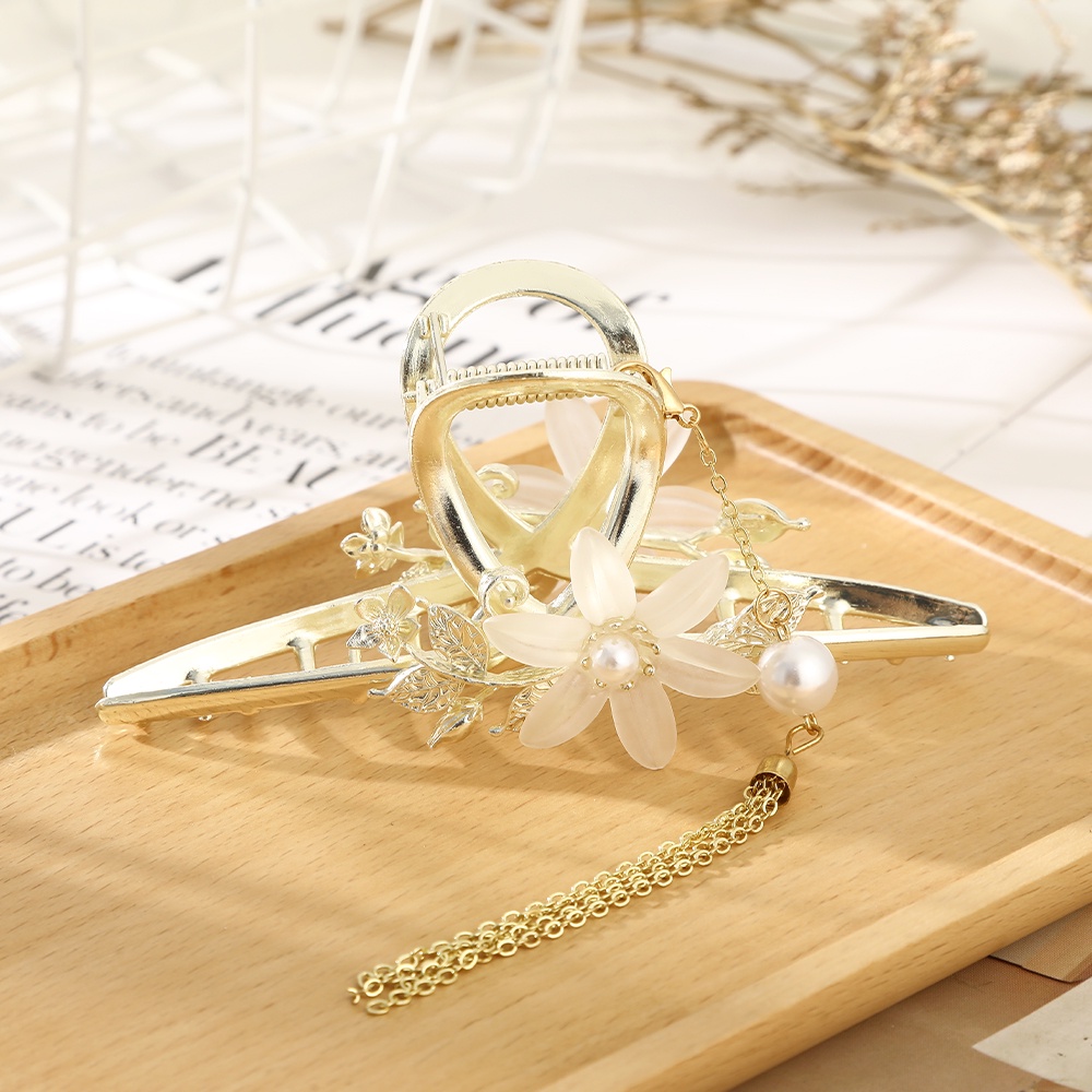 Giá Đỡ Cột Tóc Đuôi Ngựa Bằng Hợp Kim Hình Hoa Đính Ngọc Trai Có Tua Rua Cho Nữ