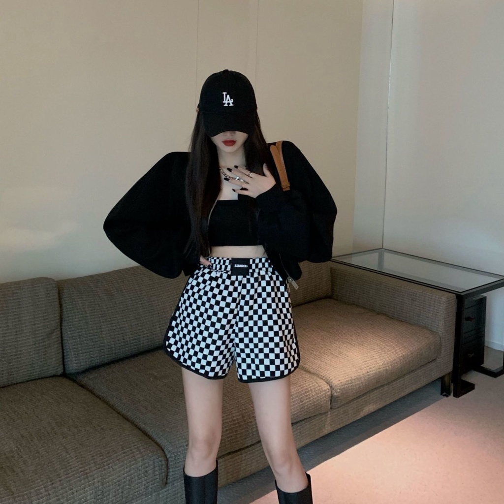 Quần Short Thể Thao Dáng Rộng Họa Tiết Sọc Caro Thời Trang Cho Nữ