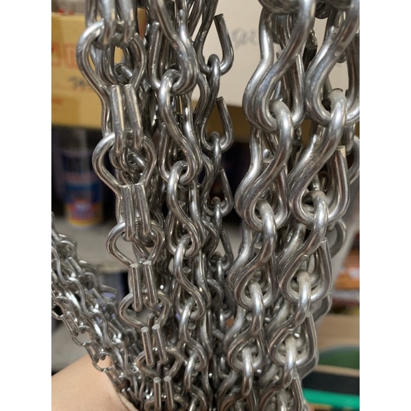 Xích chó inox đẹp có điểm xoay chống xoắn xích