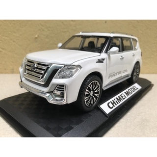 Mô hình xe ô tô nissan patrol 1:24