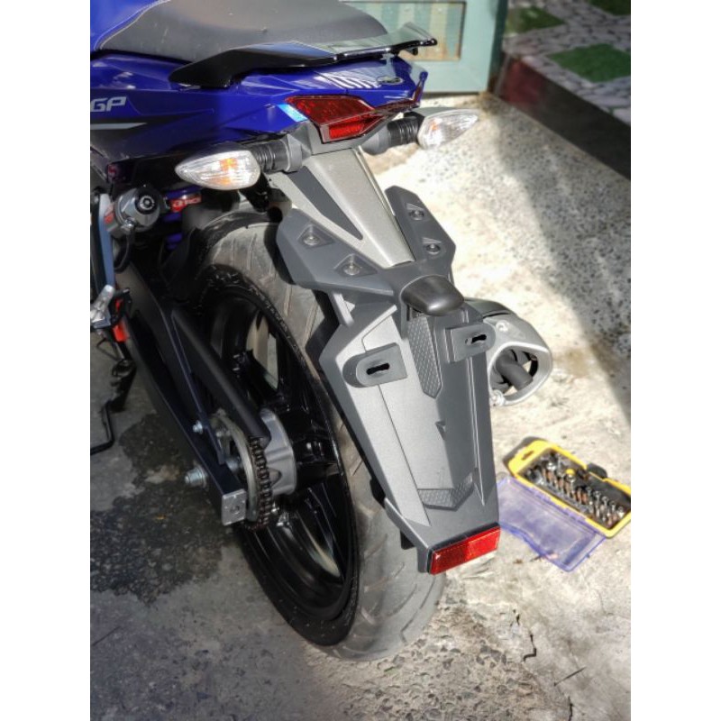 dè sau exciter phong cách mã lay cho ae touring