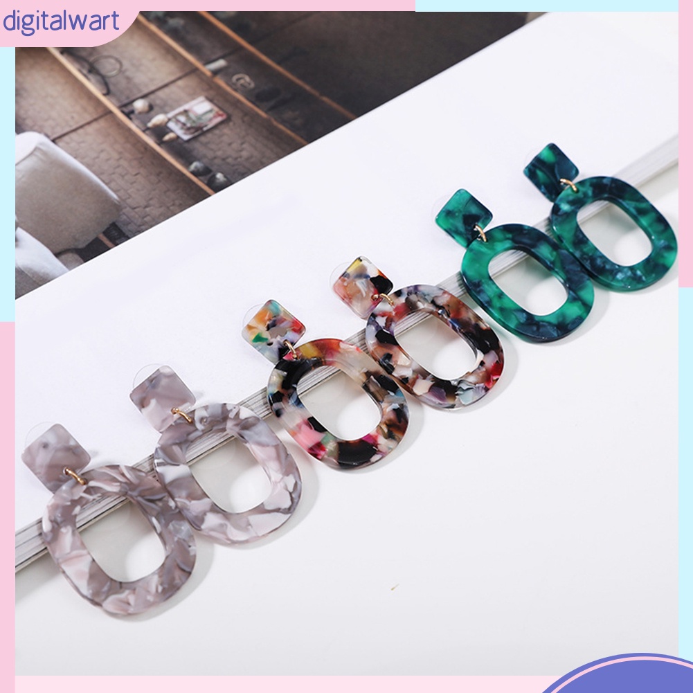 Khuyên tai dáng tròn rỗng phong cách thời trang cho nữ