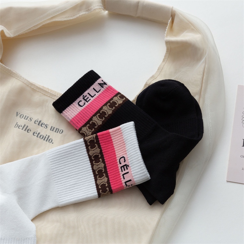 Vớ CELLNE cao cổ Nam nữ phong cách thể thao, năng động.