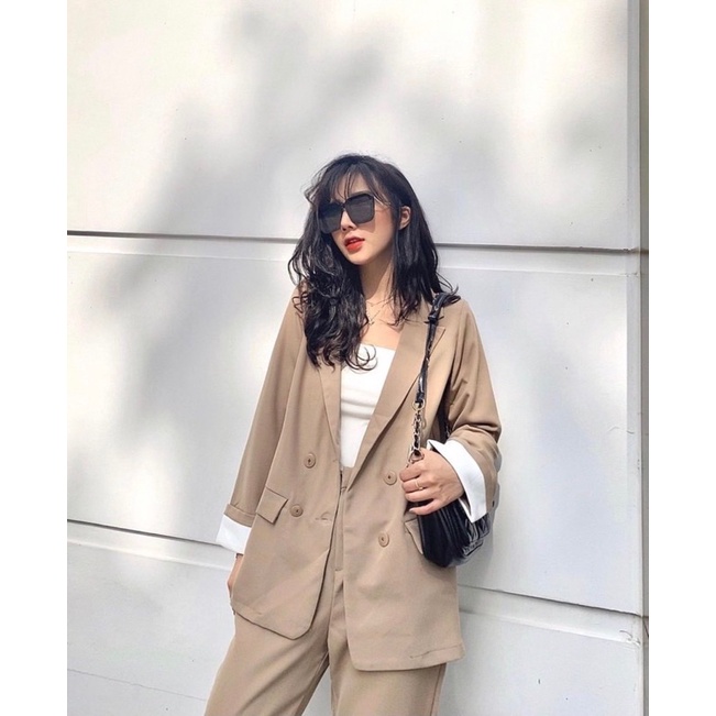 Sét Áo Khoác Kèm Quần Tây Được Tặng Kèm Áo Thun Trắng