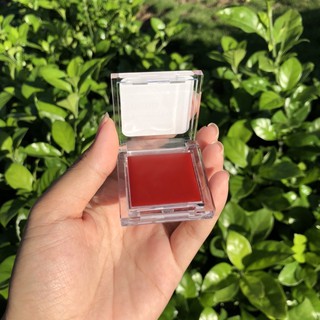 Son dưỡng có màu Tomato Balm