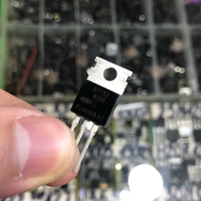 3 con thyristor BT152