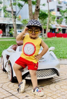 Sỉ bộ siêu nhân