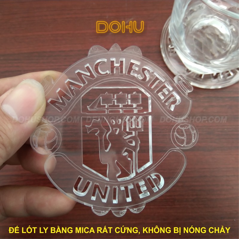 Lót Ly [Độc Lạ] Bằng Nhựa Mica Trong Suốt Logo Manchester United - DOHU