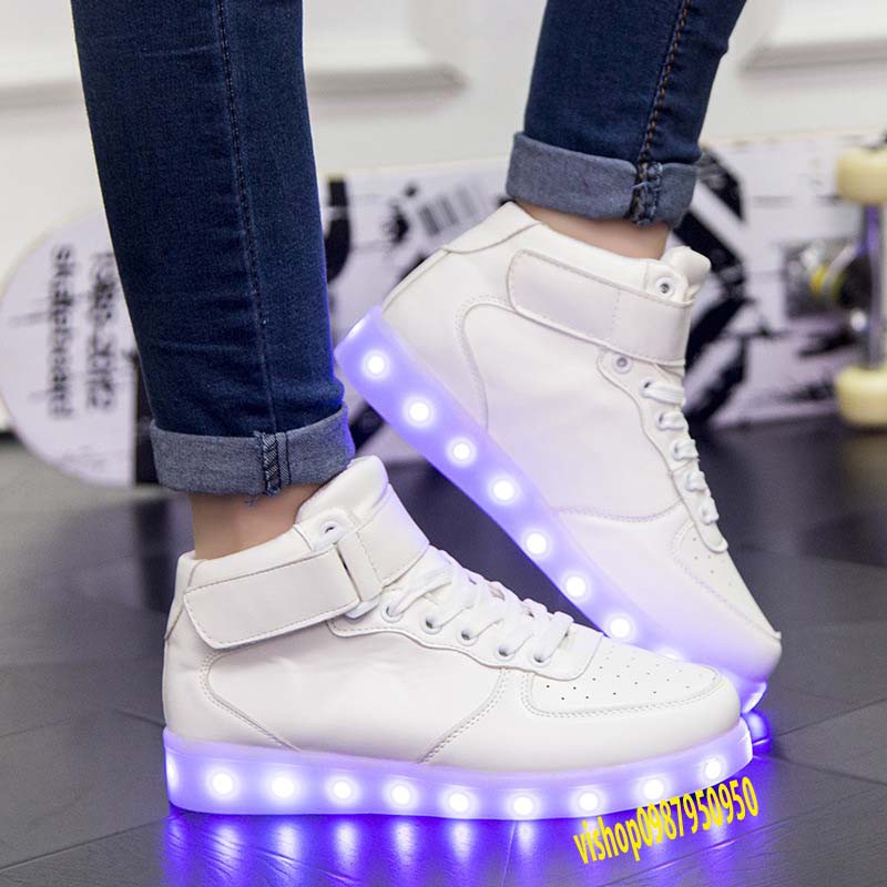 Giày Phát Sáng Màu trắng cao cổ phát sáng 7 màu 11 chế độ đèn led style hàn quốc (video thật) | BigBuy360 - bigbuy360.vn