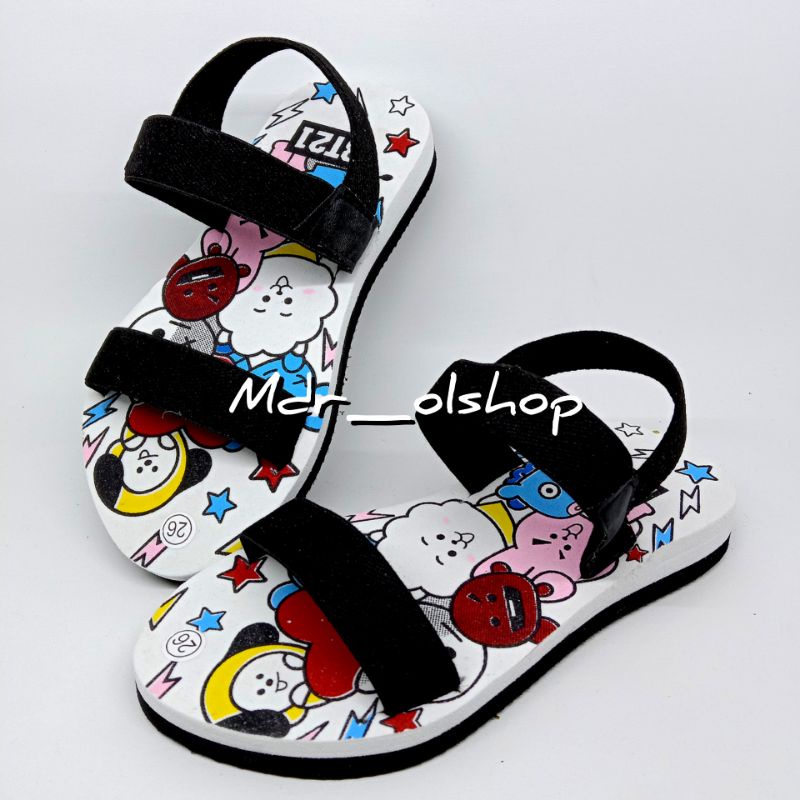 Giày Cao Su BT21 BTS Có Dây Đeo Mới Nhất Cho Nữ