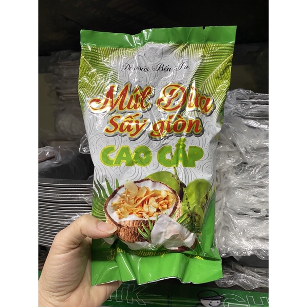 Mứt dừa sấy giòn Bến Tre