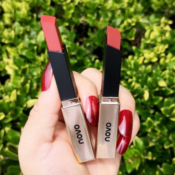 Son sáp NOVO vỏ Vàng Small Gold Bars Strip Lipstick