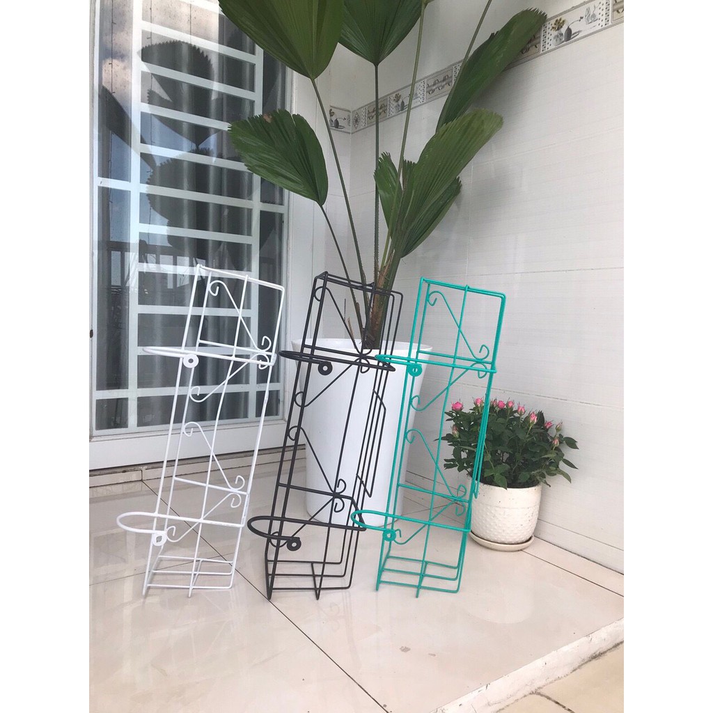 Khung sắt chậu nhựa dài trồng hoa, cây cảnh treo ban công bền bỉ, chắc chắn màu trắng.