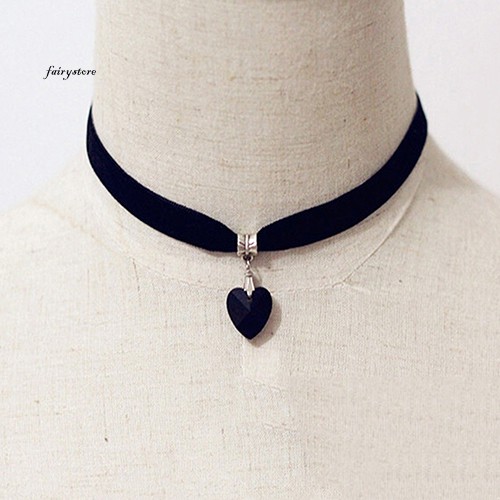 Vòng cổ choker bằng nhung mặt trái tim phong cách punk làm tay