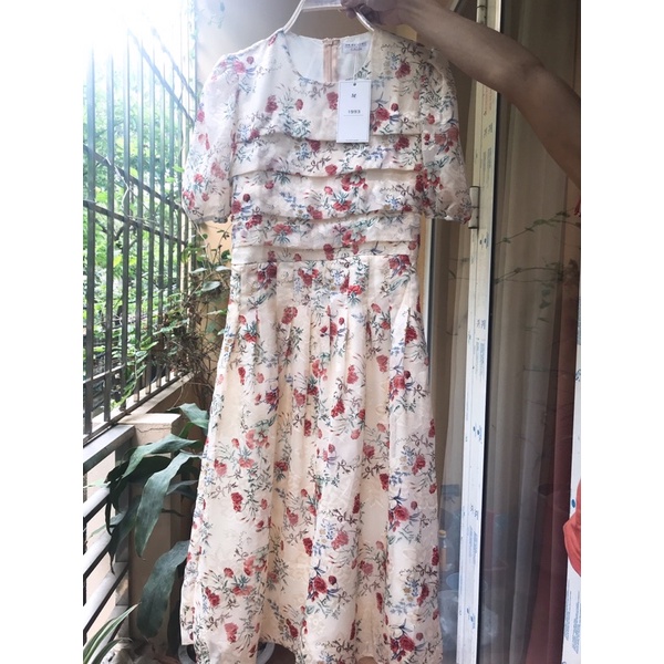 Váy hoa vintage dáng dài xếp ly eo